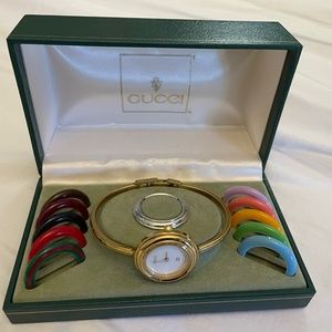 Vintage Gucci 1100 -L watch